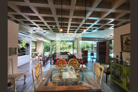 Casa de Condomínio à venda com 4 quartos, 600m² em Jacarepaguá, Rio de Janeiro