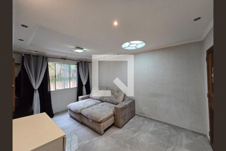 Sala  de apartamento para alugar com 2 quartos, 80m² em Jardim Cocaia, Guarulhos