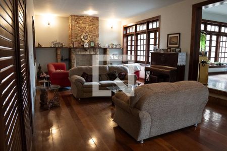 Casa à venda com 5 quartos, 850m² em Bandeirantes (pampulha), Belo Horizonte