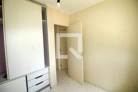 Quarto 1 de apartamento para alugar com 3 quartos, 69m² em Irajá, Rio de Janeiro