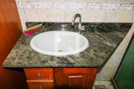 Banheiro 1º Pavimento de casa de condomínio à venda com 3 quartos, 120m² em Inhaúma, Rio de Janeiro