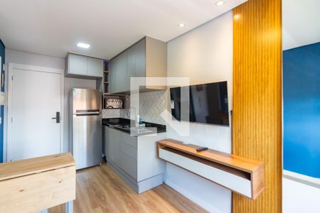 Sala e Cozinha  de apartamento para alugar com 1 quarto, 24m² em Bonfim, Osasco