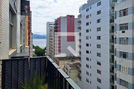 Sala de apartamento à venda com 2 quartos, 80m² em Icaraí, Niterói