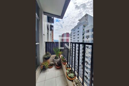 Sala de apartamento à venda com 2 quartos, 80m² em Icaraí, Niterói