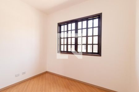 Quarto 1 de casa de condomínio para alugar com 4 quartos, 175m² em Xaxim, Curitiba