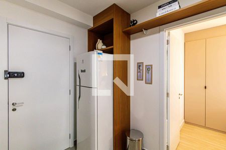 Cozinha de apartamento para alugar com 1 quarto, 26m² em Pinheiros, São Paulo