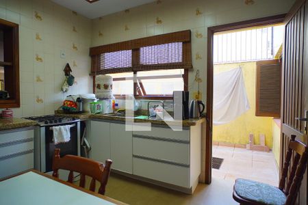 Cozinha  de casa à venda com 3 quartos, 334m² em Petrópolis, Porto Alegre