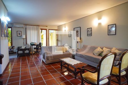 Sala de casa à venda com 3 quartos, 334m² em Petrópolis, Porto Alegre