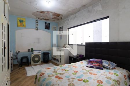 Suíte 1 de casa à venda com 5 quartos, 300m² em Vila Pierina, São Paulo