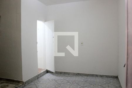 Sala  de casa para alugar com 2 quartos, 54m² em Parque Santo Antonio, Guarulhos