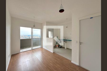 Sala de apartamento para alugar com 2 quartos, 45m² em Jardim São Luís, São Paulo