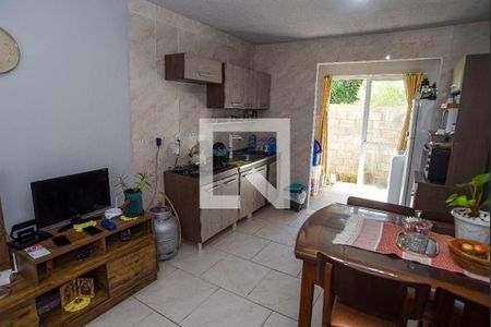 Sala de casa de condomínio para alugar com 2 quartos, 60m² em Tarumã, Viamão