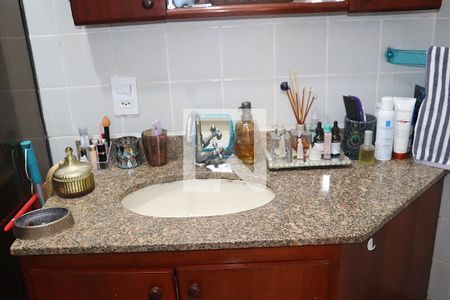 Banheiro de apartamento à venda com 1 quarto, 28m² em Bela Vista, São Paulo