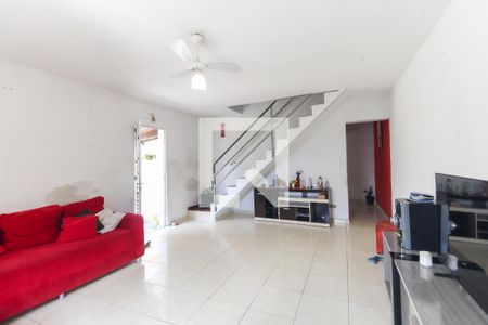 Sala de casa à venda com 5 quartos, 300m² em Cidade Antônio Estêvão de Carvalho, São Paulo