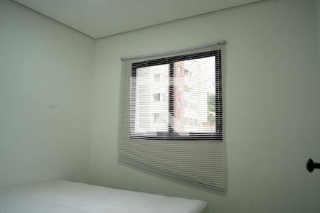 Quarto 1 de apartamento para alugar com 2 quartos, 42m² em Vila Beatriz, São Paulo