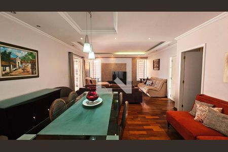 Casa para alugar com 3 quartos, 237m² em Jardim Santa Teresa, Jundiaí