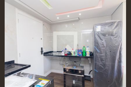 Sala/Cozinha de apartamento para alugar com 2 quartos, 34m² em Vila Carmosina, São Paulo