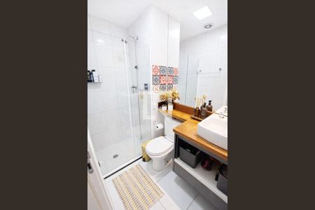 Banheiro de apartamento à venda com 2 quartos, 52m² em Bussocaba, Osasco