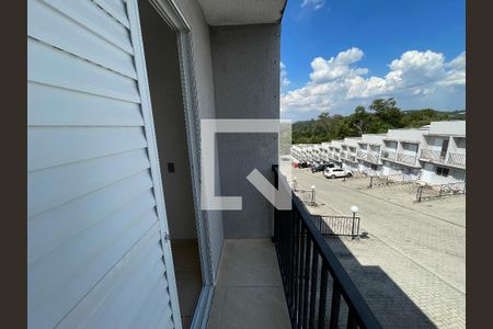 Casa de Condomínio para alugar com 2 quartos, 50m² em Bairro Jardim Nossa Senhora das Graças, Cotia