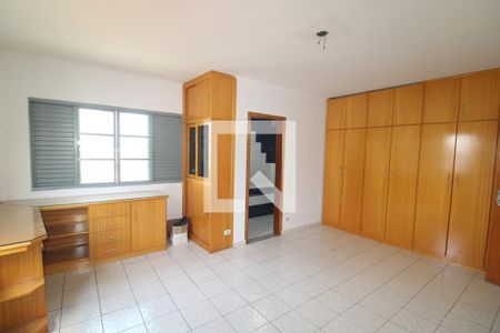 Quarto 1 de casa à venda com 3 quartos, 326m² em Vila Romero, São Paulo