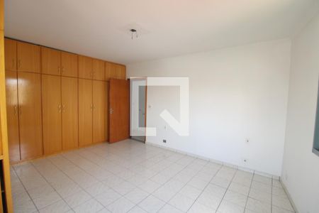 Quarto 1 de casa à venda com 3 quartos, 326m² em Vila Romero, São Paulo