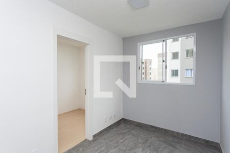 Sala de apartamento para alugar com 2 quartos, 35m² em Jardim Sabara, São Paulo