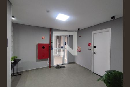 Hall de entrada de apartamento para alugar com 1 quarto, 20m² em Vila Santo Estefano, São Paulo