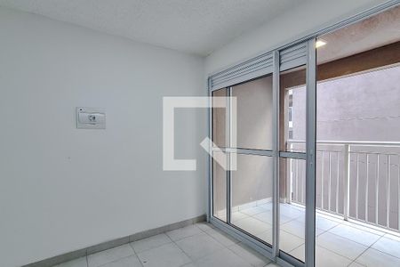 Sala de apartamento à venda com 2 quartos, 34m² em Parque Industrial Tomas Edson, São Paulo