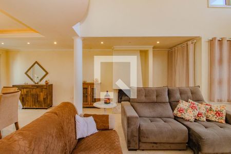 Sala de casa à venda com 3 quartos, 199m² em Parque Santa Fé, Porto Alegre