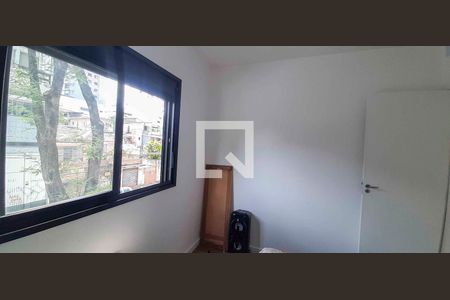Apartamento à venda com 2 quartos, 39m² em Ayrosa, Osasco