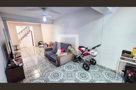 Sala de casa à venda com 4 quartos, 330m² em Penha, Rio de Janeiro