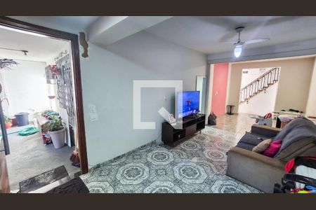 Sala de casa à venda com 4 quartos, 330m² em Penha, Rio de Janeiro