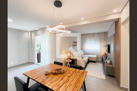Sala de apartamento à venda com 2 quartos, 72m² em Cidade Luíza, Jundiaí