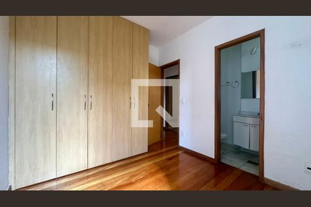 Quarto  de apartamento à venda com 3 quartos, 90m² em Estoril, Belo Horizonte