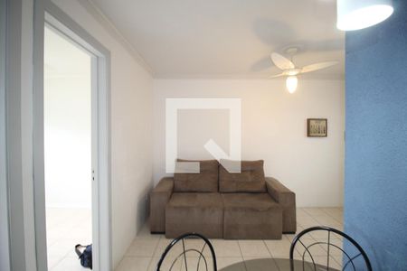 Sala de apartamento para alugar com 2 quartos, 42m² em Parque Santa Fé, Porto Alegre