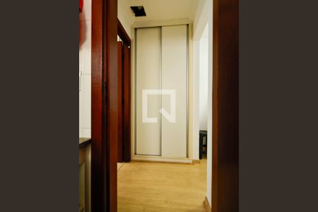 Corredor de apartamento à venda com 3 quartos, 125m² em Buritis, Belo Horizonte