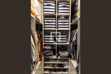 Closet de apartamento para alugar com 2 quartos, 142m² em Gutierrez, Belo Horizonte