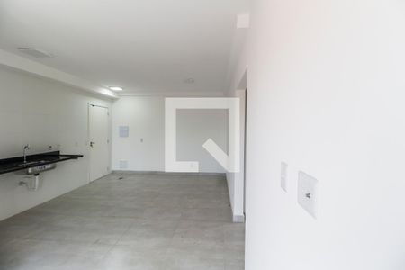 Sala  de apartamento para alugar com 2 quartos, 60m² em Outeiro de São Fernando, Barueri