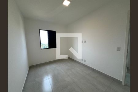 Quarto 1 de apartamento para alugar com 2 quartos, 60m² em Outeiro de São Fernando, Barueri
