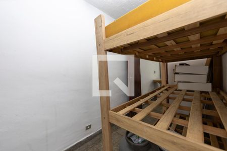 Quarto de apartamento para alugar com 2 quartos, 42m² em Vila Pouso Alegre, Barueri