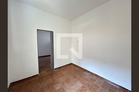 Quarto 1 de casa para alugar com 2 quartos, 72m² em Bento Ribeiro, Rio de Janeiro