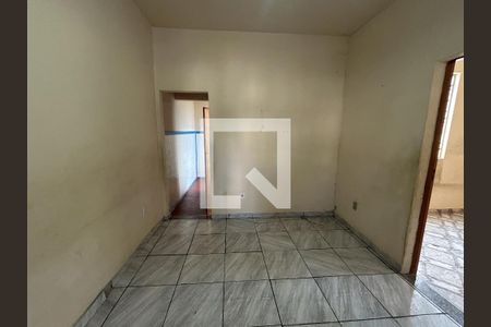 Sala de casa para alugar com 3 quartos, 82m² em Bento Ribeiro, Rio de Janeiro