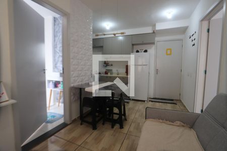 Sala de apartamento para alugar com 1 quarto, 32m² em Fazenda da Juta, São Paulo
