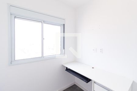 Quarto 2 de apartamento para alugar com 2 quartos, 40m² em Jardim Copiuva, Carapicuíba