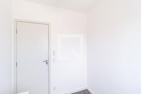 Quarto 2 de apartamento para alugar com 2 quartos, 40m² em Jardim Copiuva, Carapicuíba