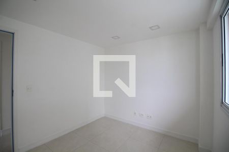 Quarto 1 de apartamento para alugar com 2 quartos, 65m² em Jacarepaguá, Rio de Janeiro