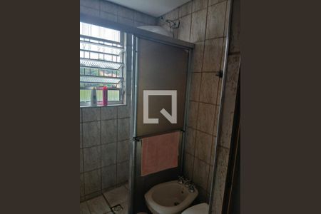 Banheiro de casa à venda com 6 quartos, 200m² em Jardim Guapira, São Paulo