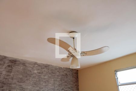 Sala de apartamento para alugar com 2 quartos, 45m² em Inhaúma, Rio de Janeiro