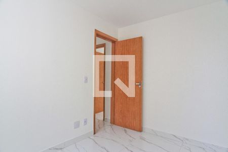 Quarto 2 de apartamento para alugar com 2 quartos, 43m² em Jardim Iris, São Paulo