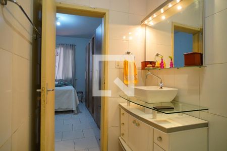 Banheiro  de apartamento para alugar com 1 quarto, 40m² em Auxiliadora, Porto Alegre